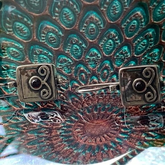 Silpada Vintage Rare Didae Garnet Locking Wire Earrings - Israel - Picture 6 of 8